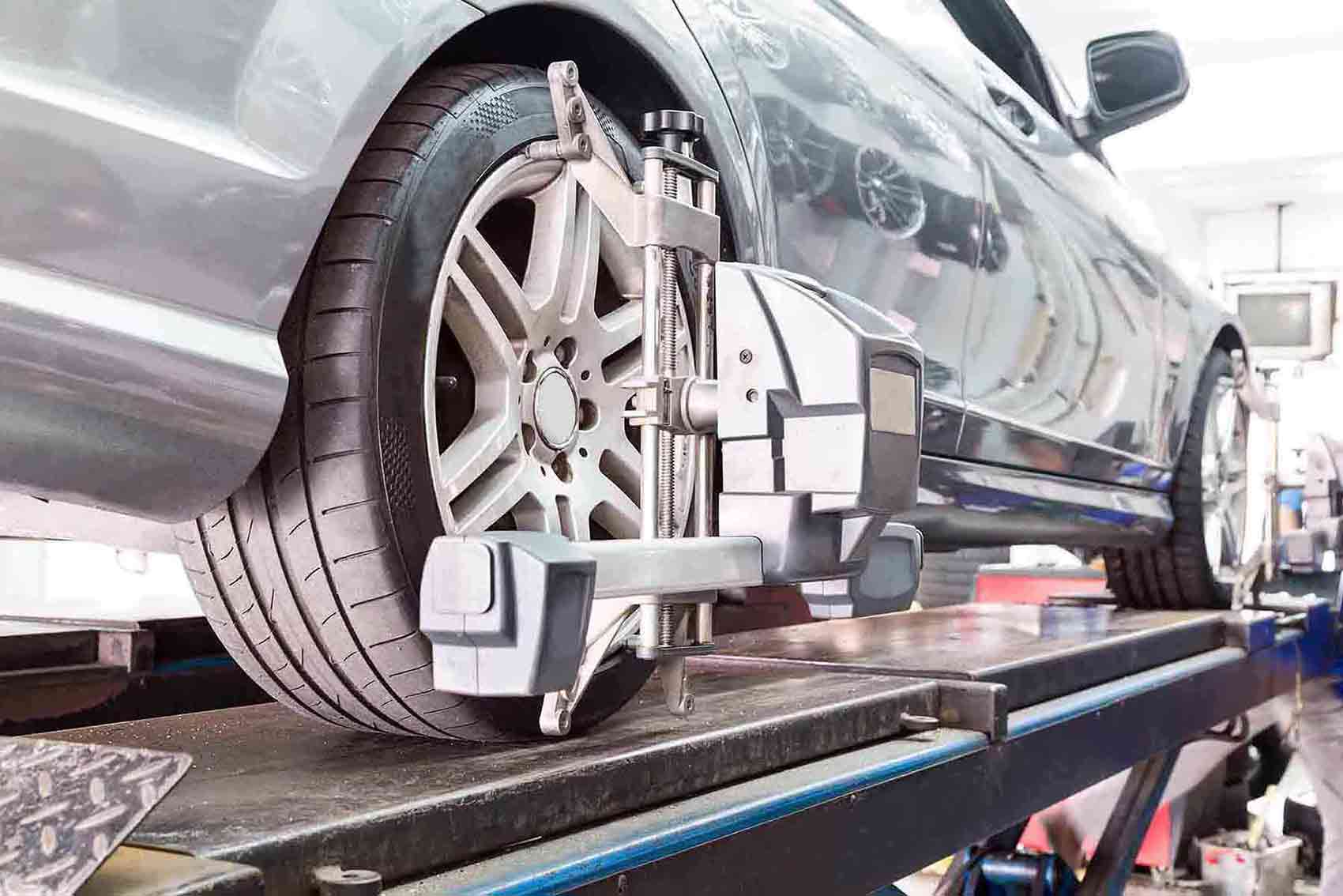 car wheel alignment service